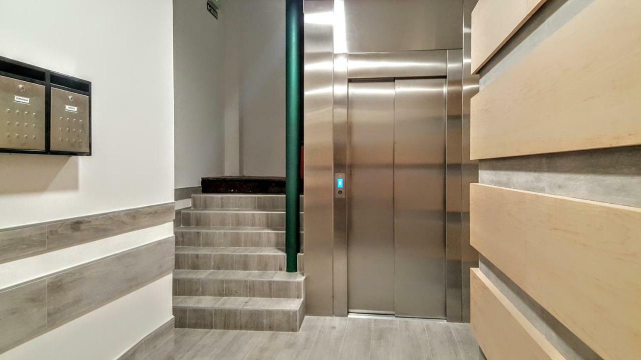 At Compania 100 M2 2 Wc Pampelune